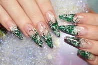 Наращивание ногтей в Киеве